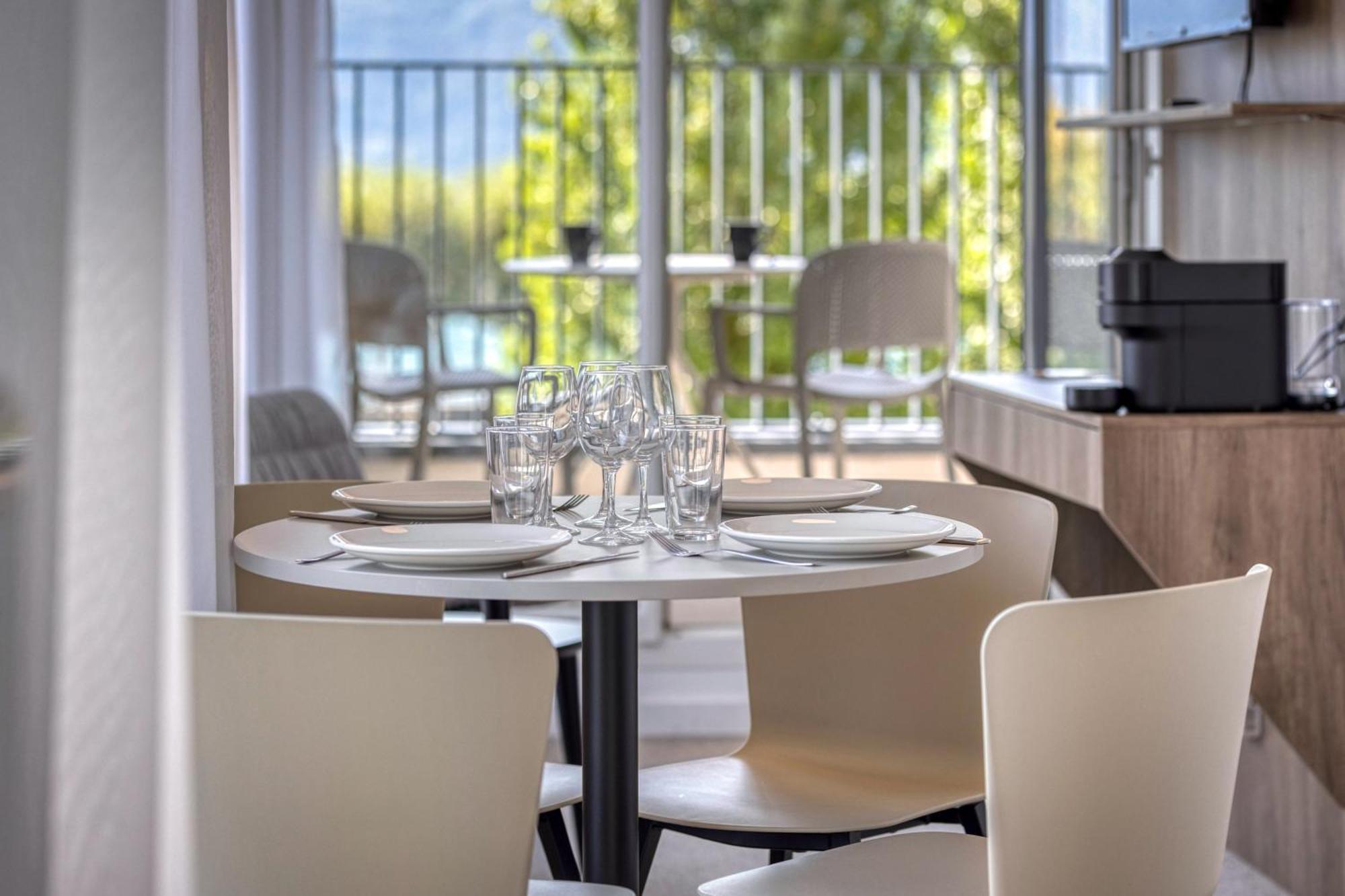 Kosy Appart'Hotels - Residence Du Lac Aix-les-Bains Bagian luar foto
