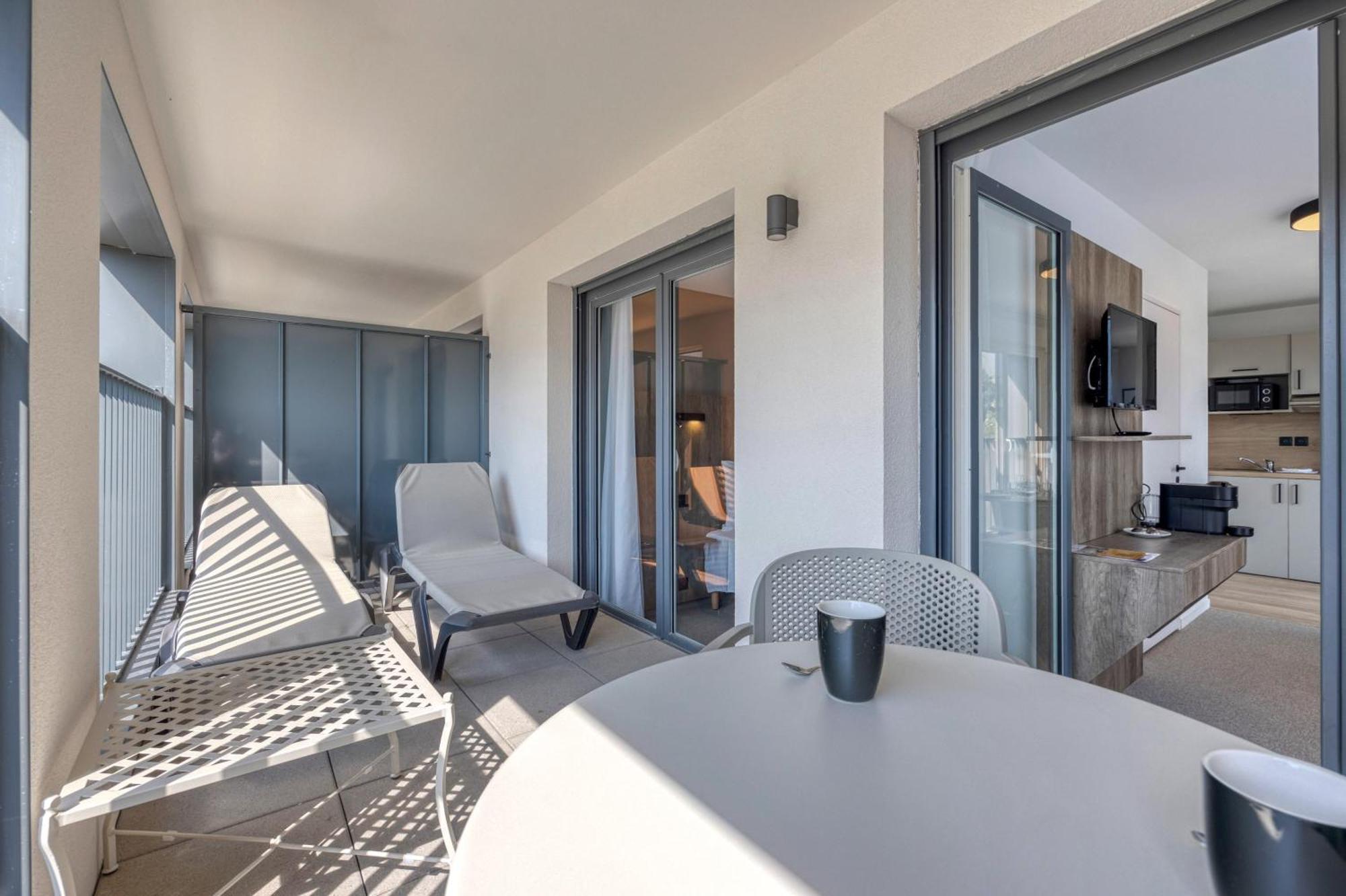 Kosy Appart'Hotels - Residence Du Lac Aix-les-Bains Bagian luar foto